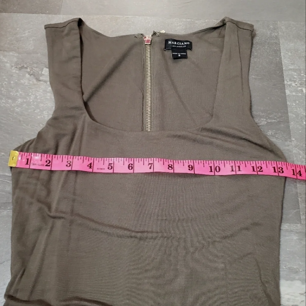 Marciano Los Angeles ruched sleeveless midi dress. Olive Green. Size S. - Picture 6 of 10